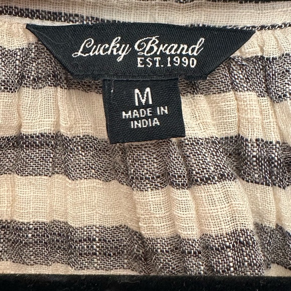 Lucky Brand gauzy sleeveless shirt size medium - Picture 4 of 4